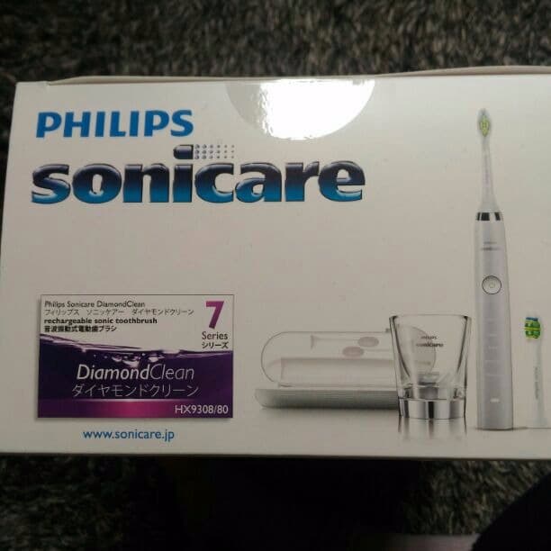 【値下済】フィリップス ソニッケアー ダイヤモンドクリーン ホワイト【保証書付】