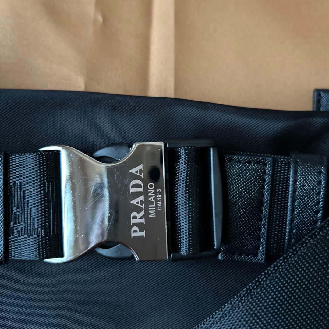 PRADA ノベルティ　希少なボディバッグ
