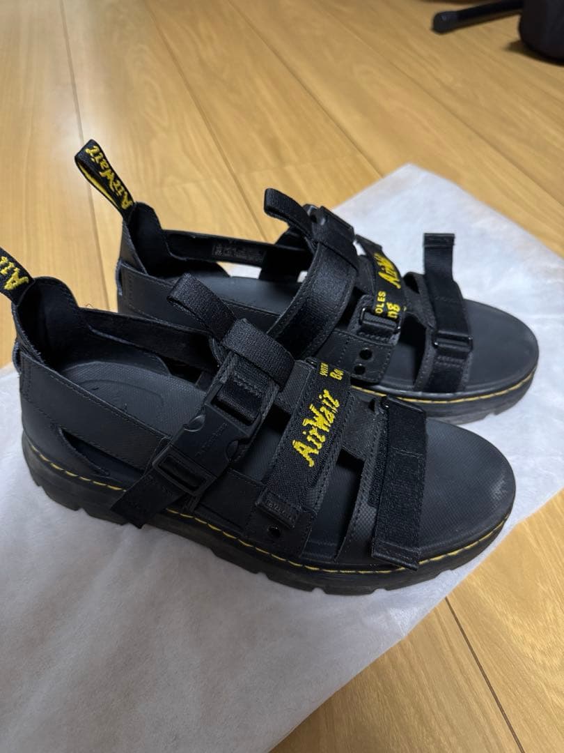 ドクターマーチン Dr.Martens サンダル