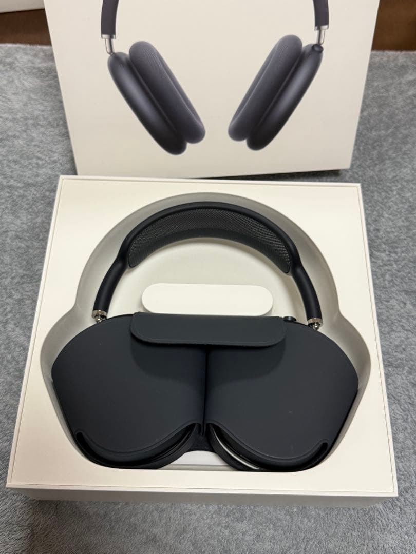 AirPods Max ミッドナイト　第二世代