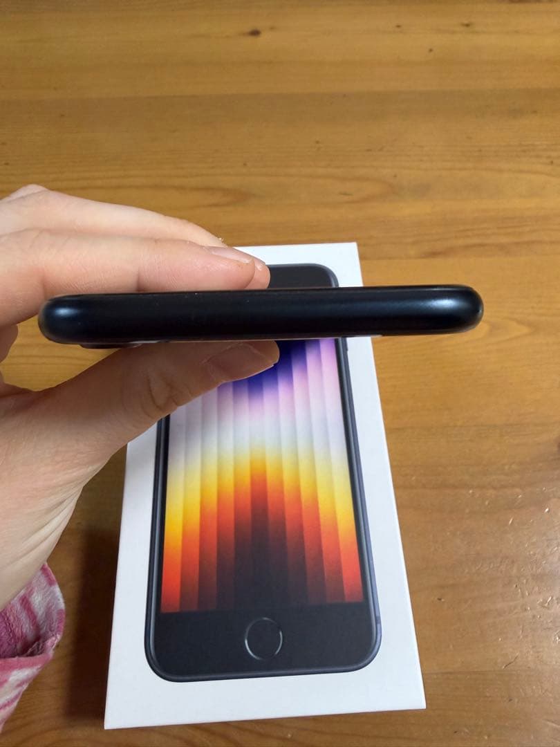 iPhone SE3（第3世代）256GB (バッテリー87%)