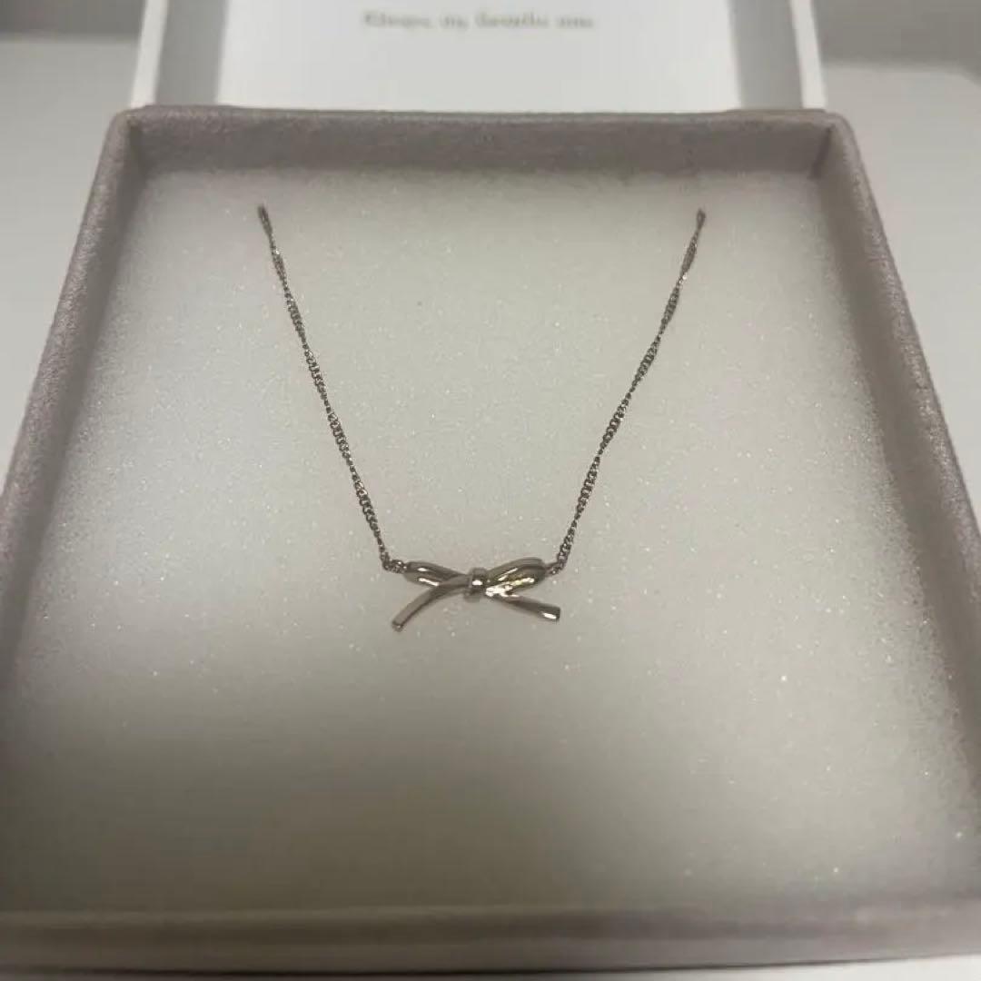 ete リボンモチーフ ネックレス ピンクゴールド