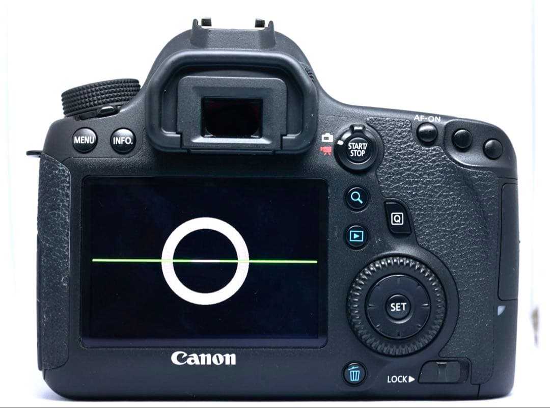 キヤノンCanon EOS 6D デジタル一眼レフカメラ