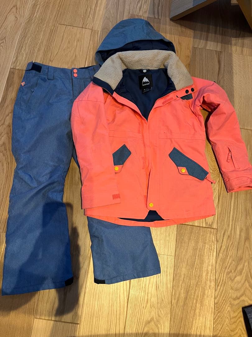 BURTONバートン　スノボ　スキーウェア 140女の子