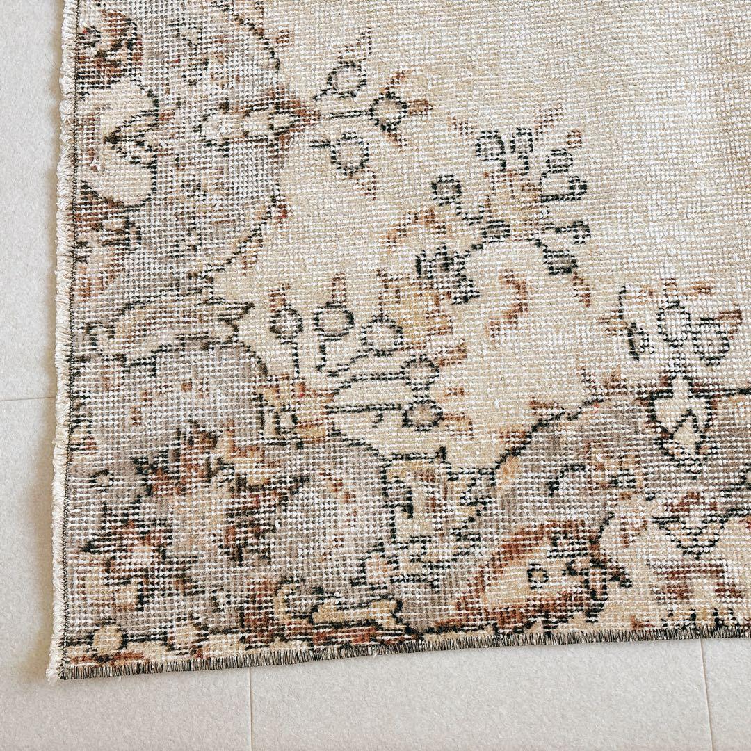 トルコ　ヴィンテージラグ　ライトグレー　アイスグレー