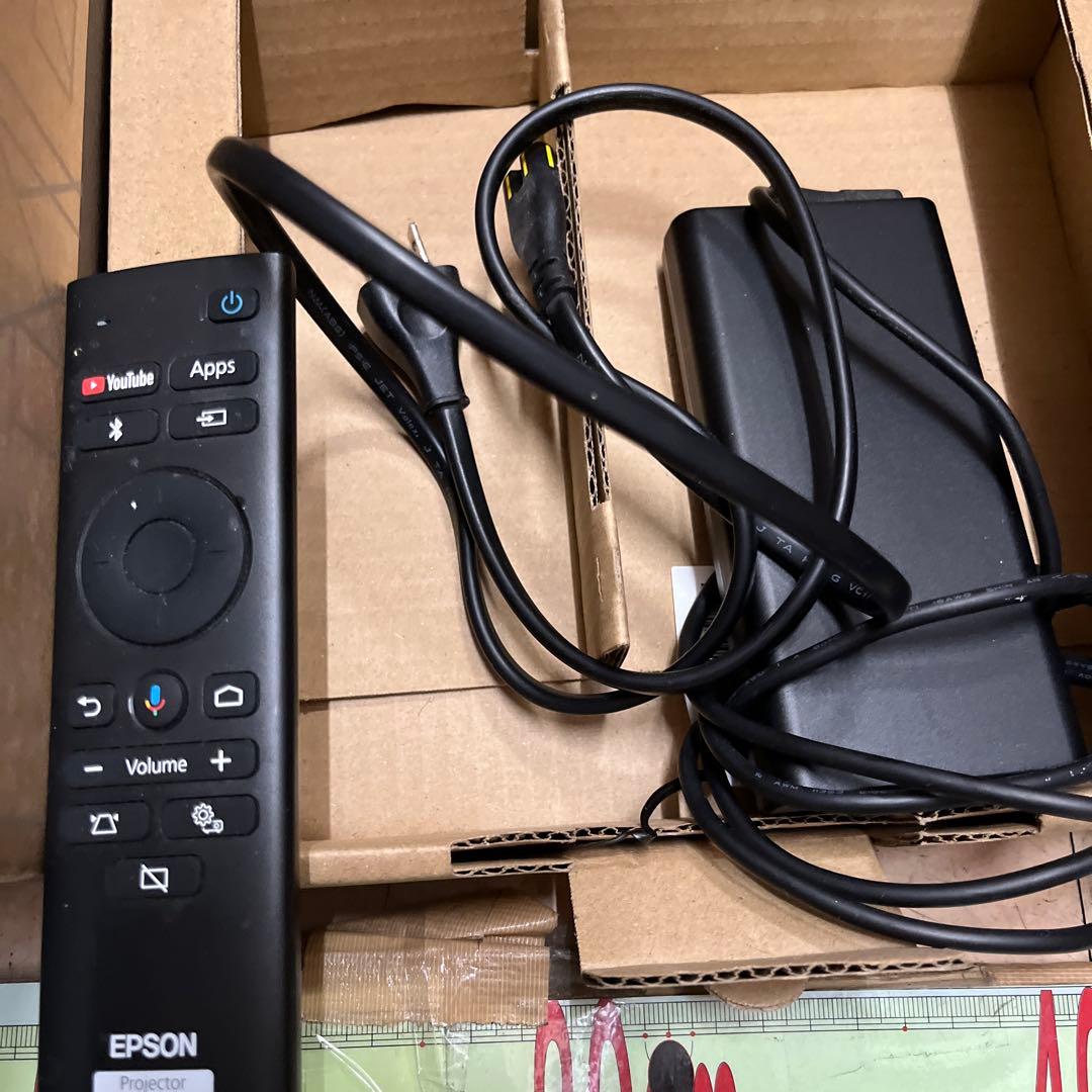 エプソン dreamio EF-12　５年保証あり ホームプロジェクター