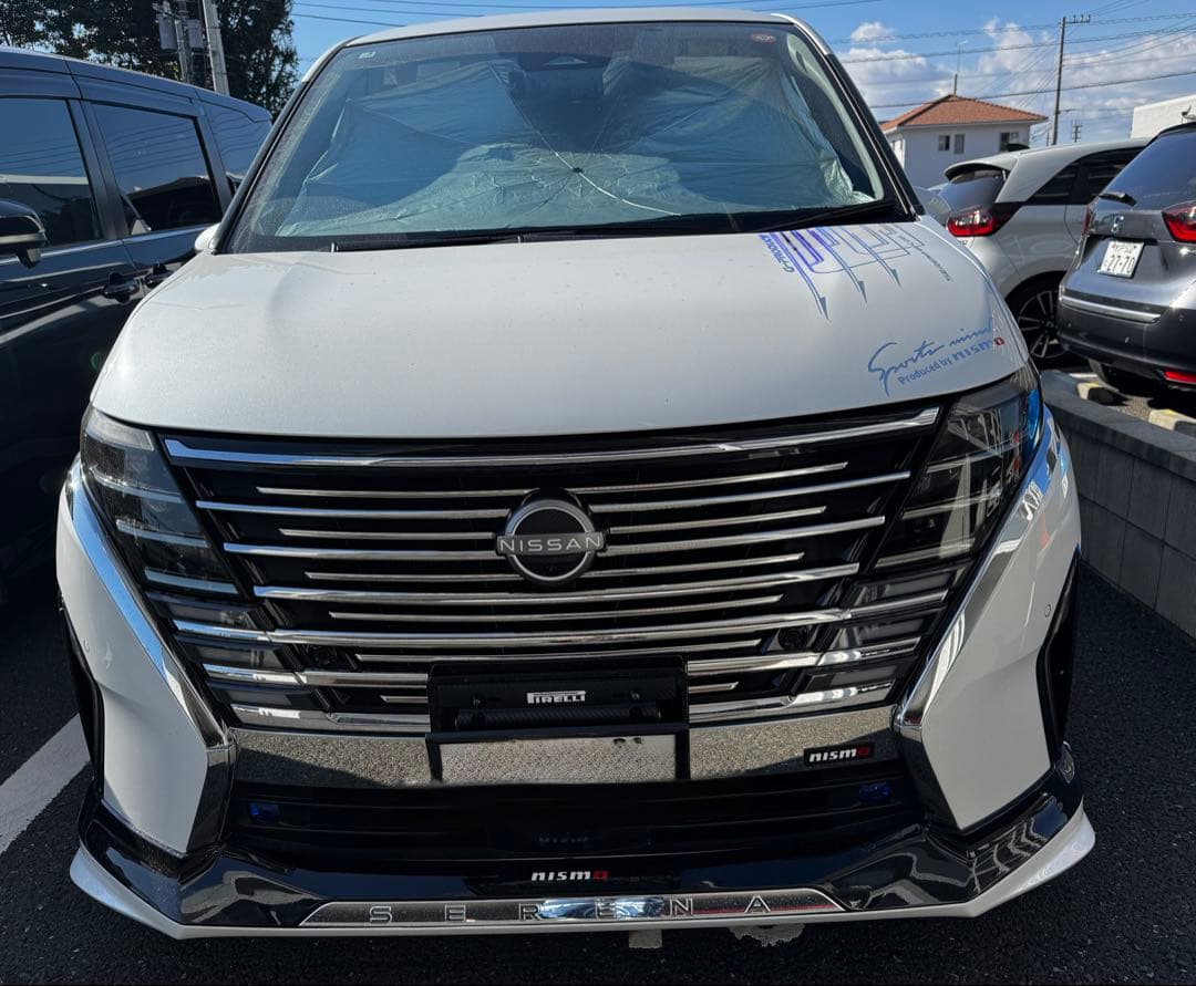 日産セレナC28 鏡面ステンレス フロントグリルガーニッシュセット