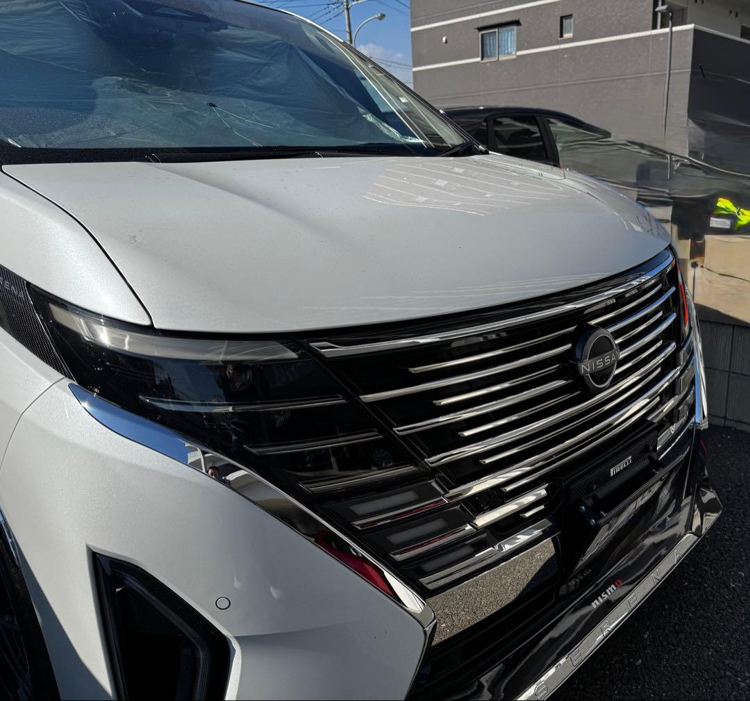 日産セレナC28 鏡面ステンレス フロントグリルガーニッシュセット