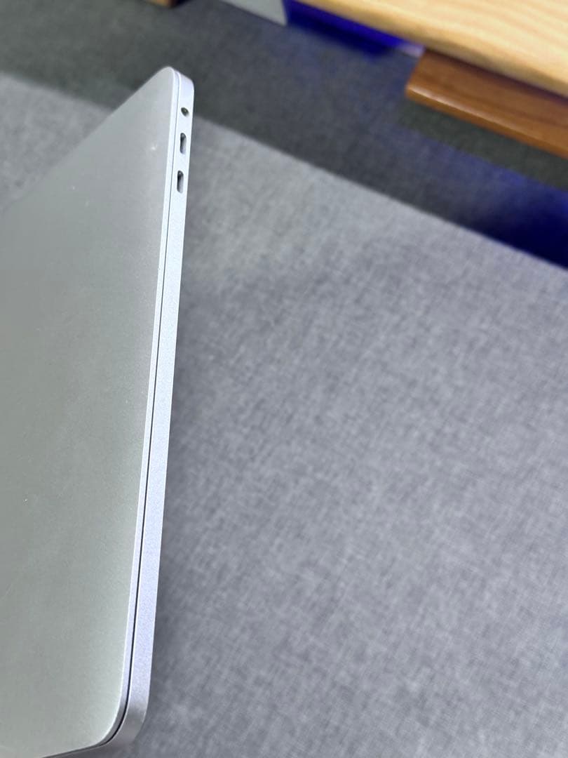 MacBook PRO 13インチ　i7-16-512GB office搭載