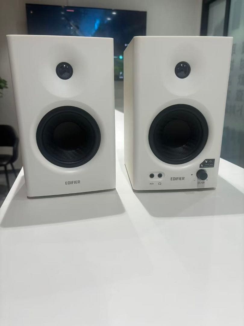 1075白/EDIFIER MR4 42W PC モニタースピーカー ホワイト