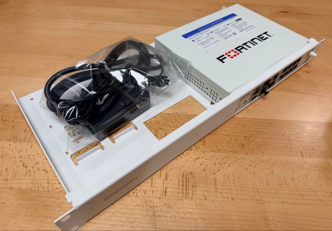 Fortinet FortiGate 90G ファイアウォール