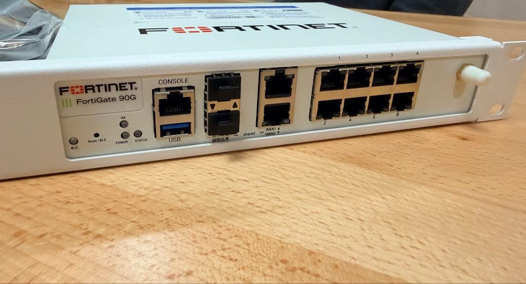 Fortinet FortiGate 90G ファイアウォール