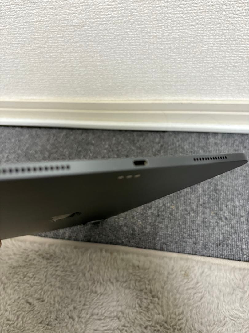 Apple iPad 11インチ スペースグレー