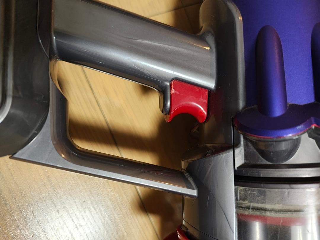 ダイソン★digital slim★SV18本体★バッテリー新品と同等2