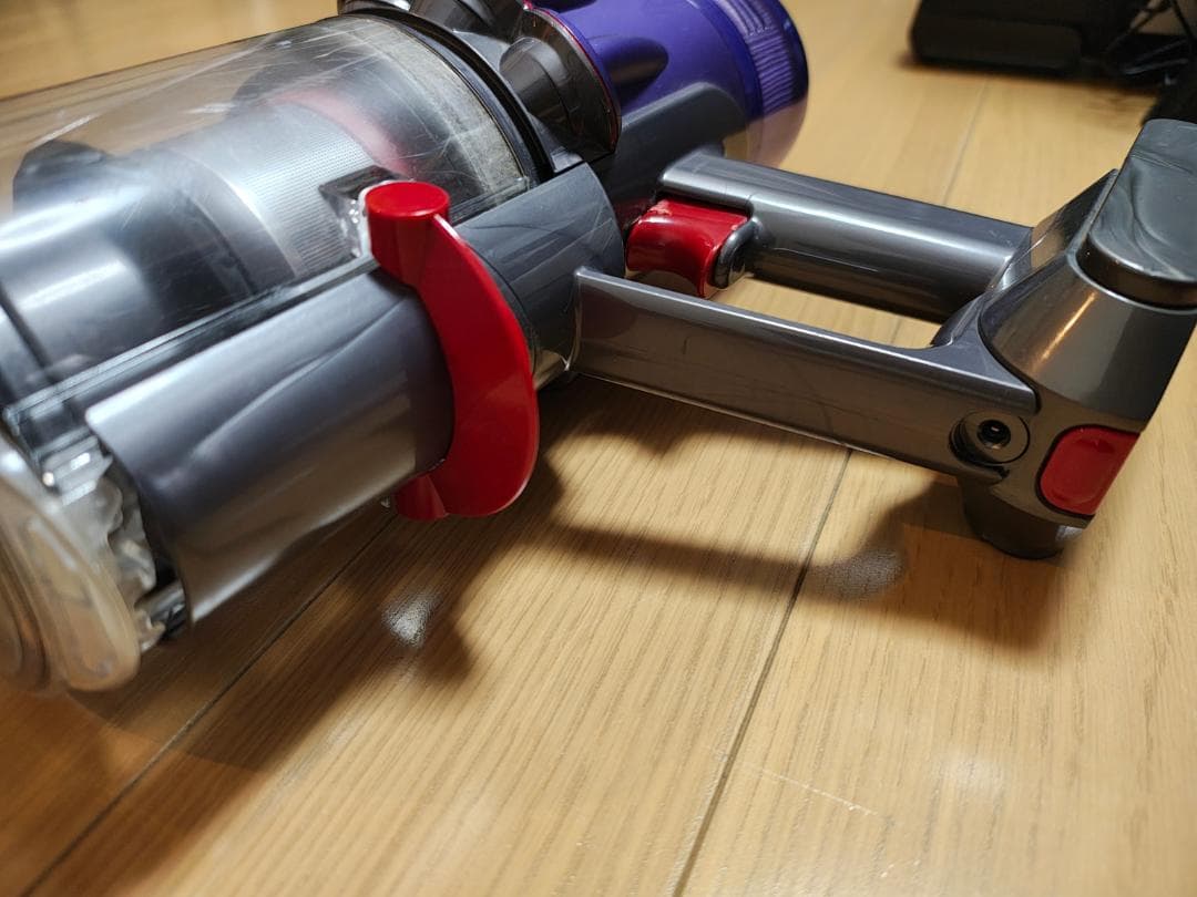 ダイソン★digital slim★SV18本体★バッテリー新品と同等2