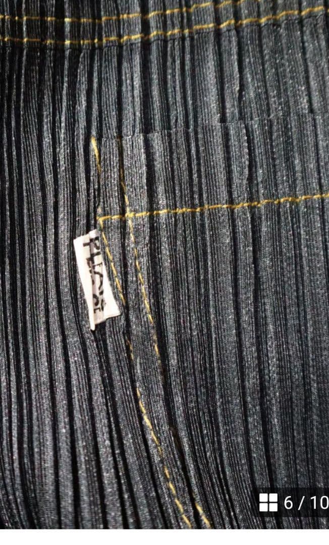 プリーツプリーズ　デニム転写　ブラックジーンズ　3