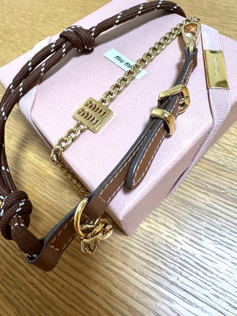 miumiu レザー×メタル　コード