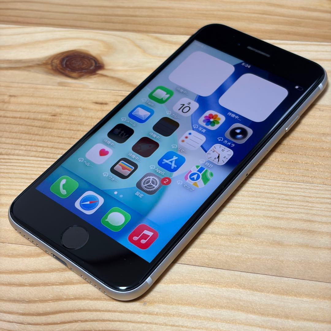 え*】様 バッテリー新品　iPhoneSE第3世代64GB SIMフリー　美品