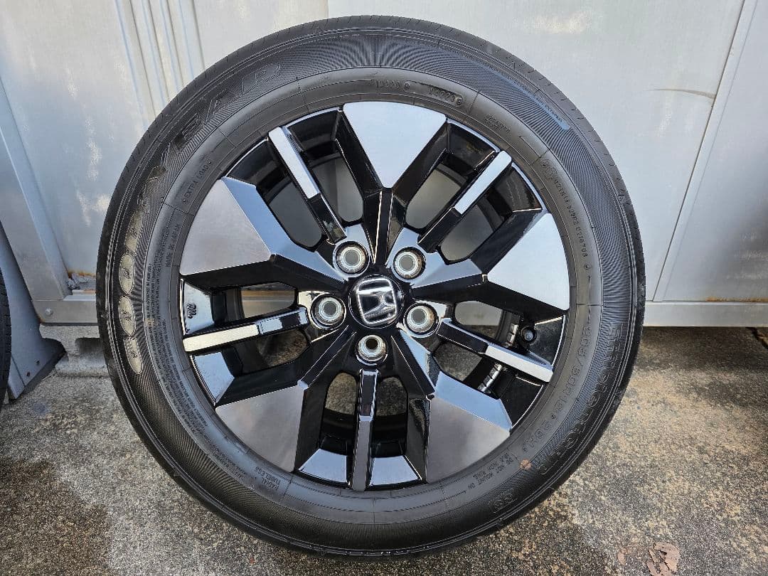 ステップワゴン　スパーダ　純正タイヤホイール4本セット