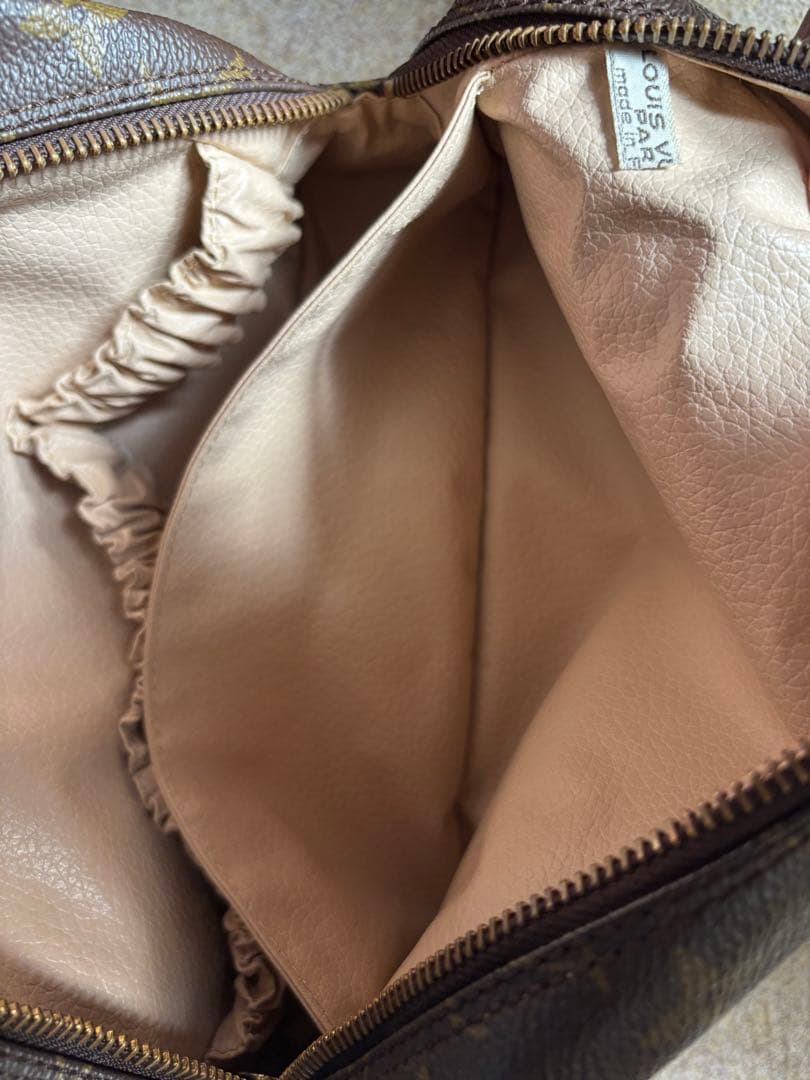 Louis Vuitton モノグラム セカンドバッグ