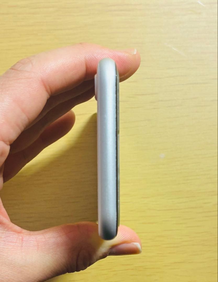 iPhone SE (第2世代) ホワイト 64GB SIMフリー 残債なし