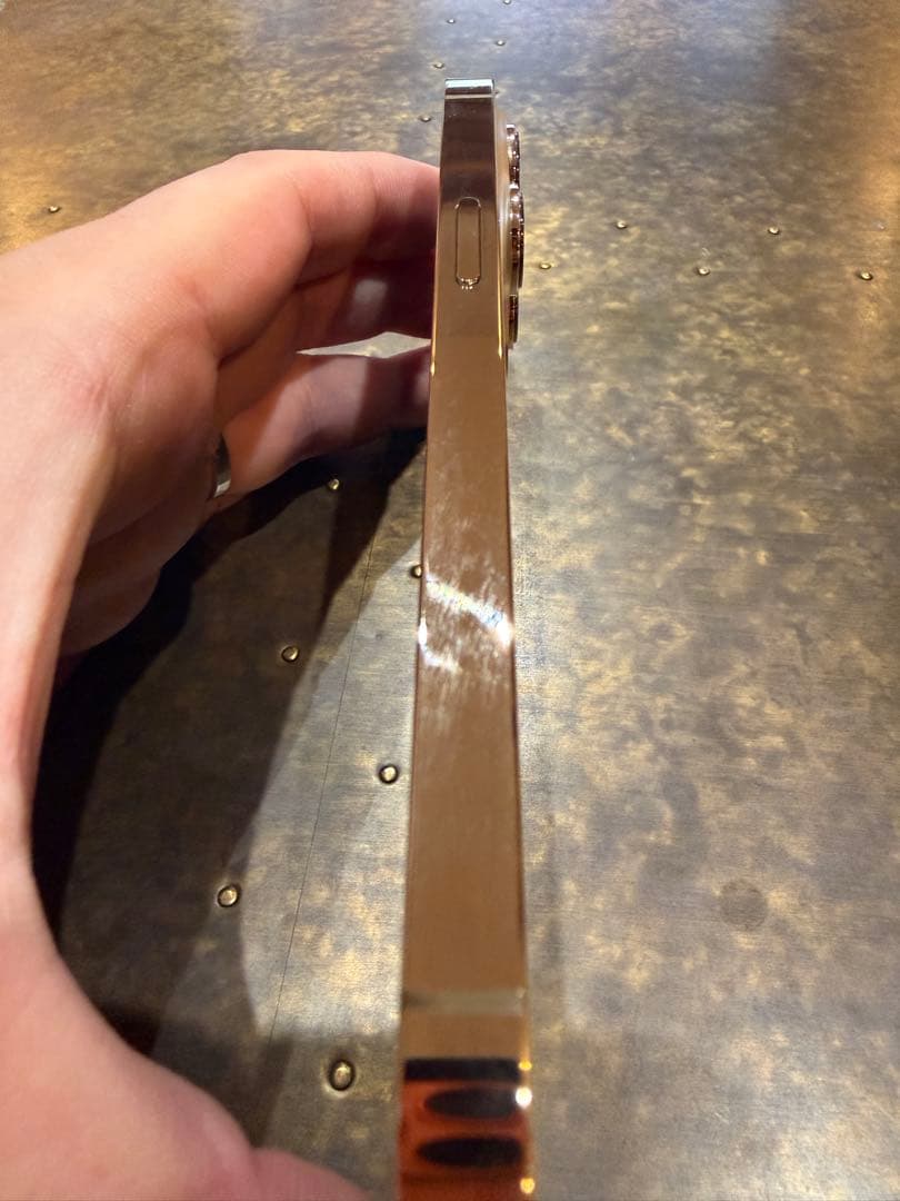 iPhone 13 Pro 256GB ゴールド 本体のみSIMフリー