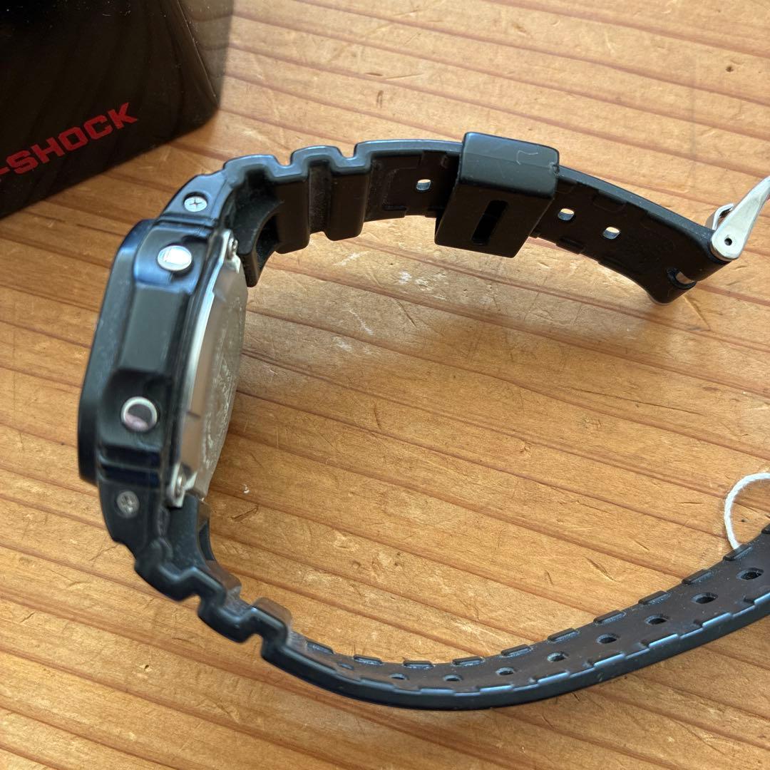 G-SHOCK GW-M5610-1BJFソーラー電源