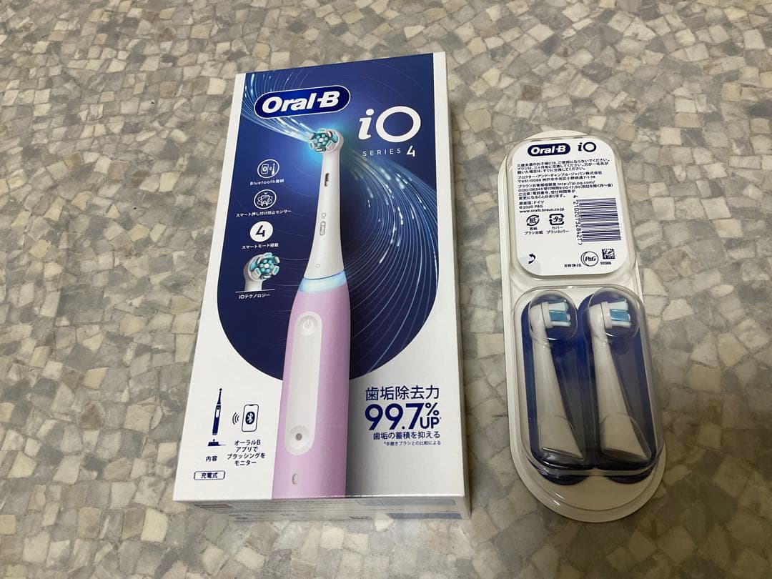 Oral-B iOシリーズ4 電動歯ブラシ 本体 ピンク 2本替えブラシ付き