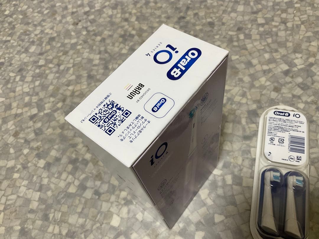 Oral-B iOシリーズ4 電動歯ブラシ 本体 ピンク 2本替えブラシ付き