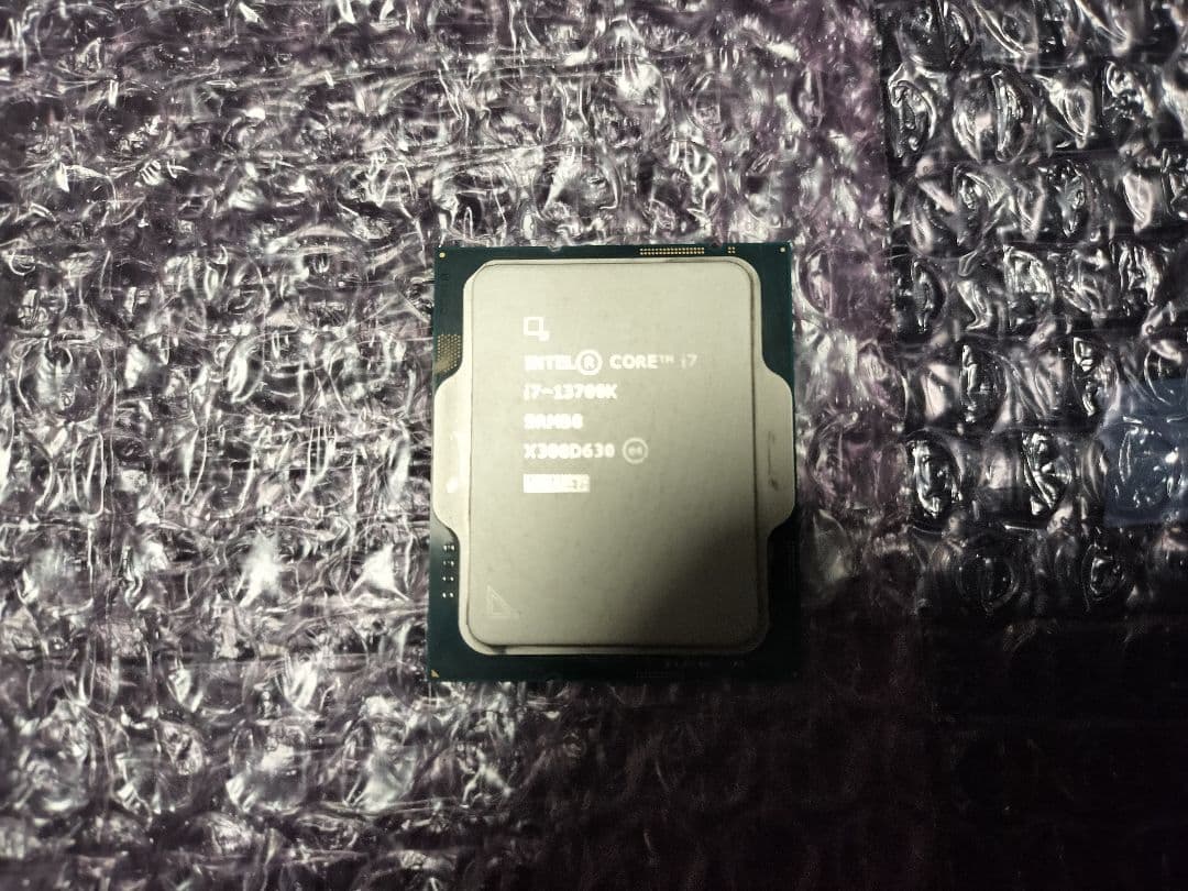 セット売り 13700K&Z690M&8GBメモリー４枚＆おまけCPUファン付き
