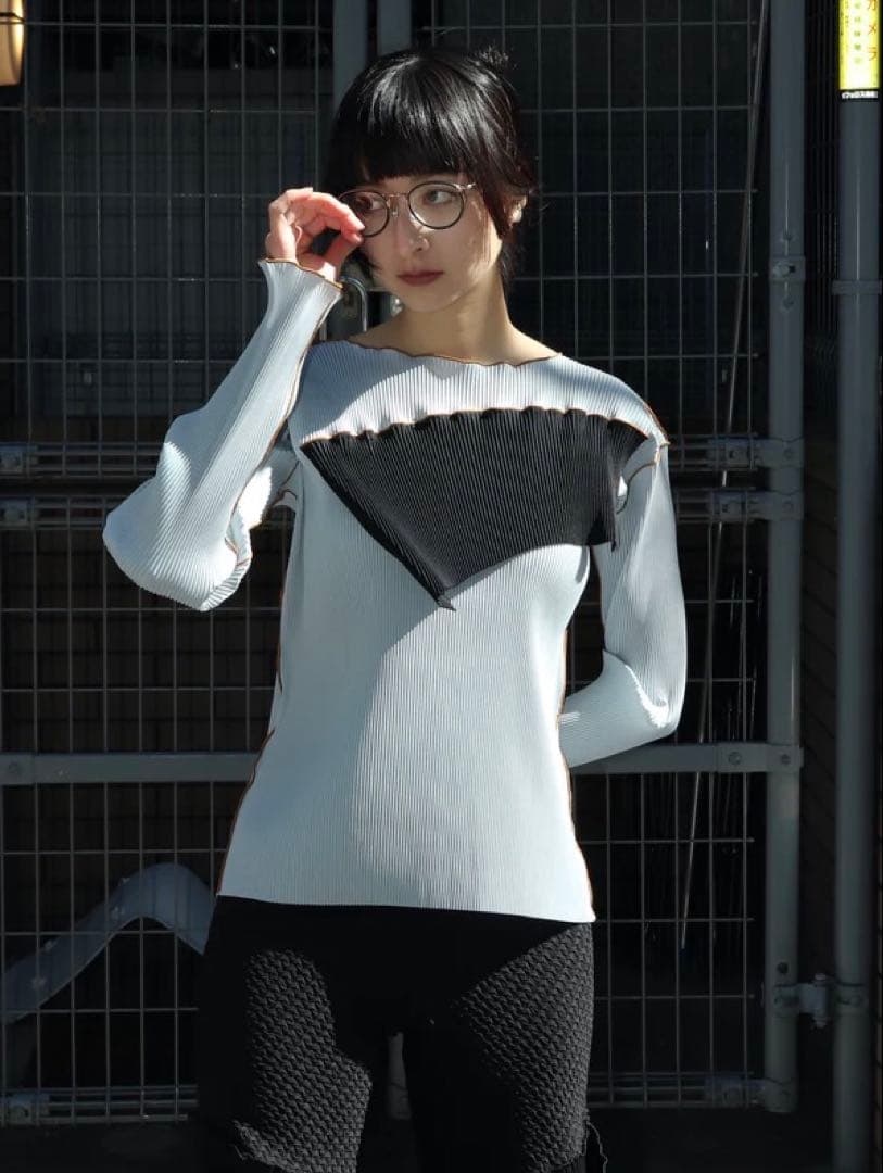 kotohayokozawa コトハヨコザワ ロングスリーブトップ プリーツ