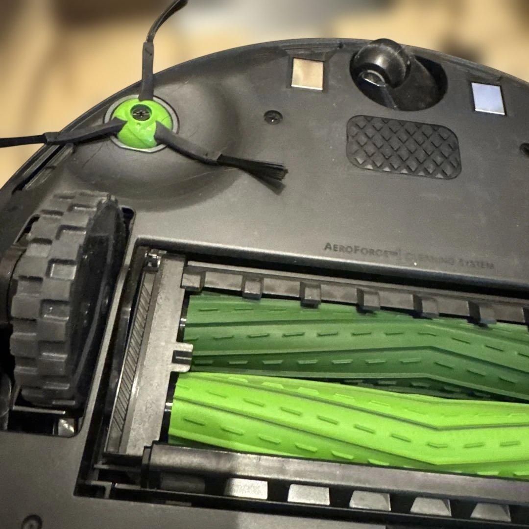 iRobot Roomba j7 本体