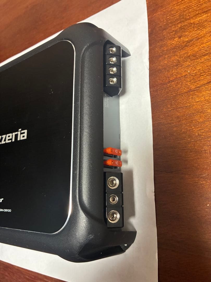 Pioneer carrozzeria GM-D8100 アンプ 傷あり 実働品