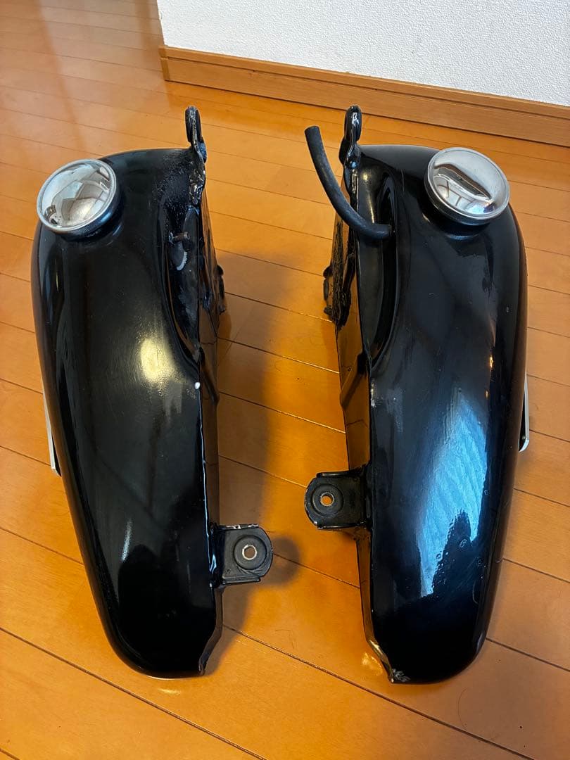 AMF Harley-Davidson 黒 セパレートタンク 2個左右　ショベル