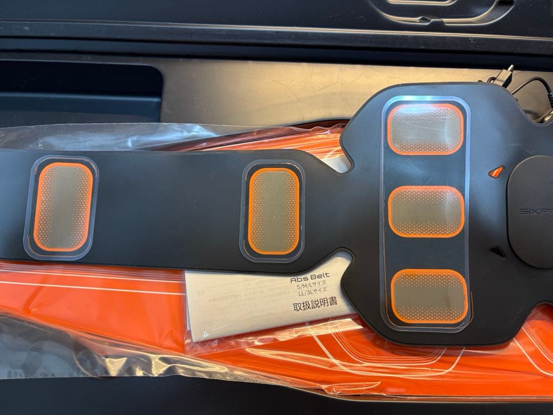 【週末限定セール】【極上美品】Abs Belt SIXPAD LL/3L
