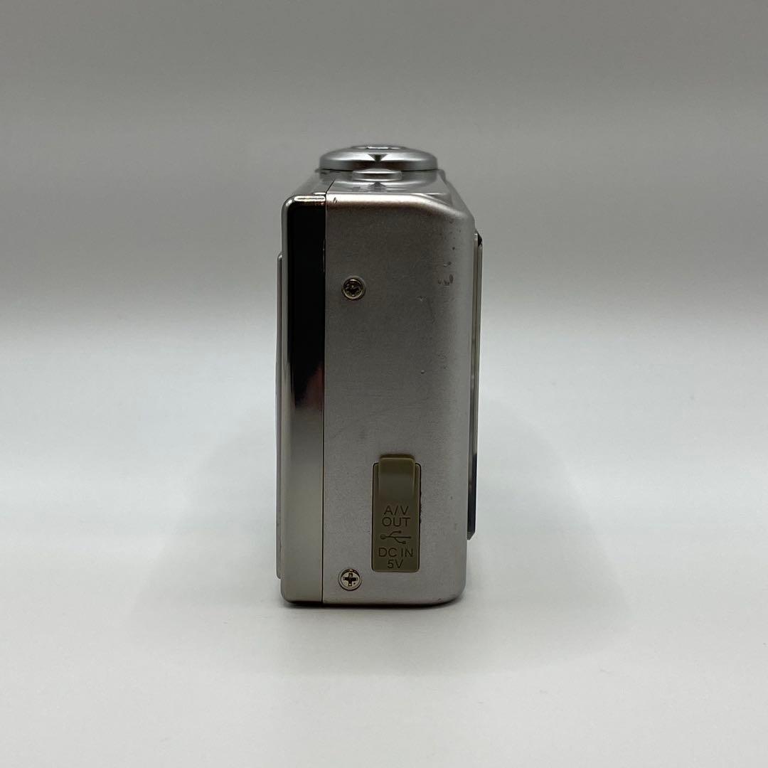 美品・動作OK✨FUJIFILM FinePix F11 デジカメ