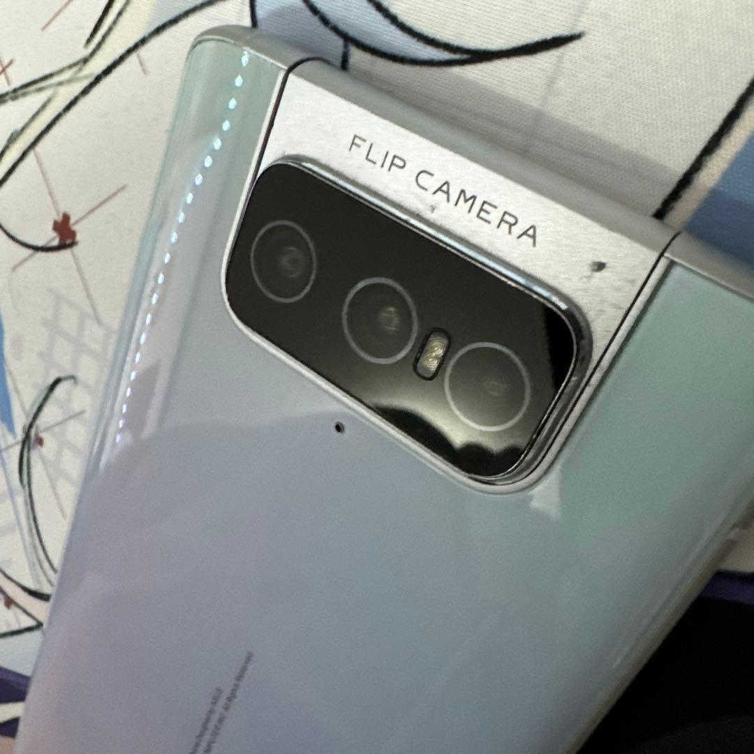 zenfone 7 pro けっこうきれい フリップカメラ動かない 256gb