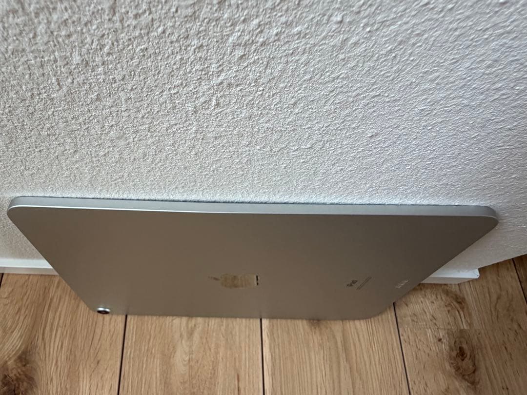 iPadAir第4世代(64G/Wi-Fi)シルバー MYFN2J/A