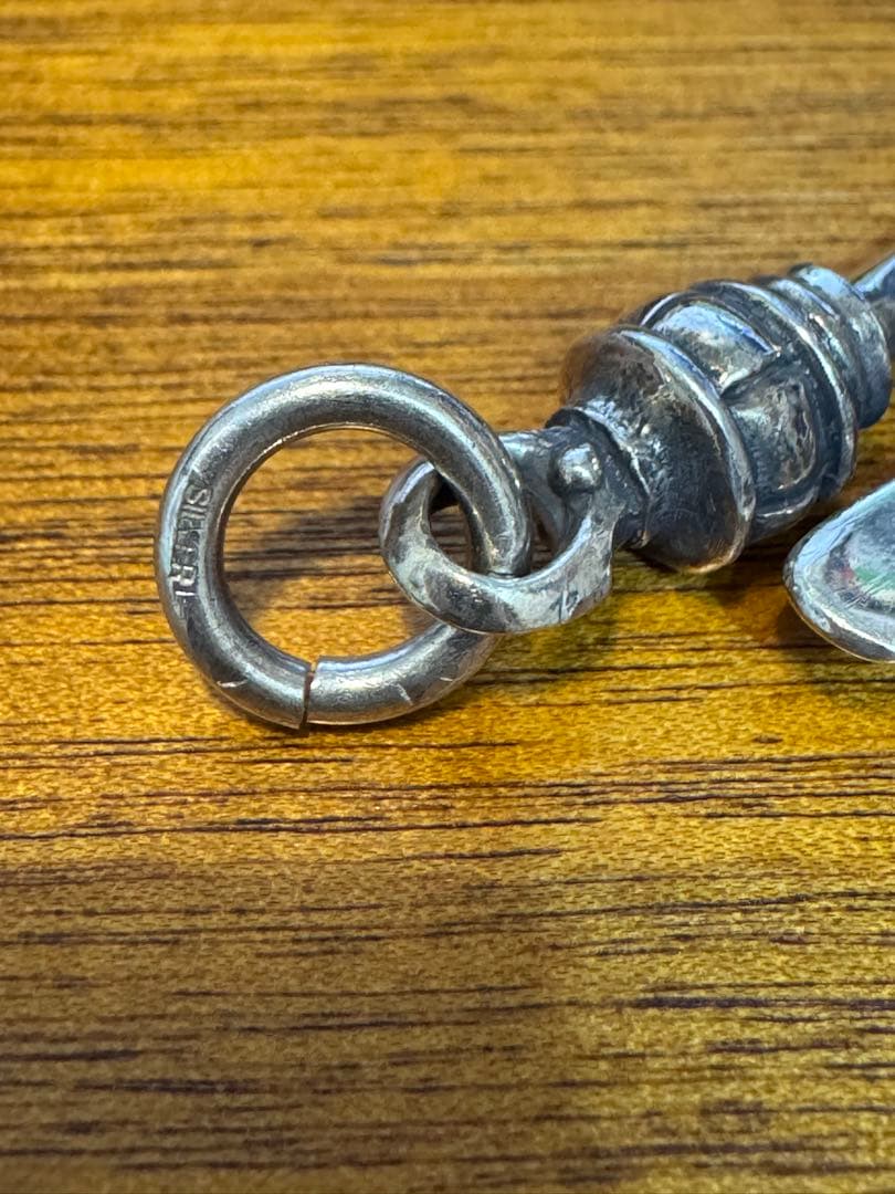 フック型シルバーキーホルダー