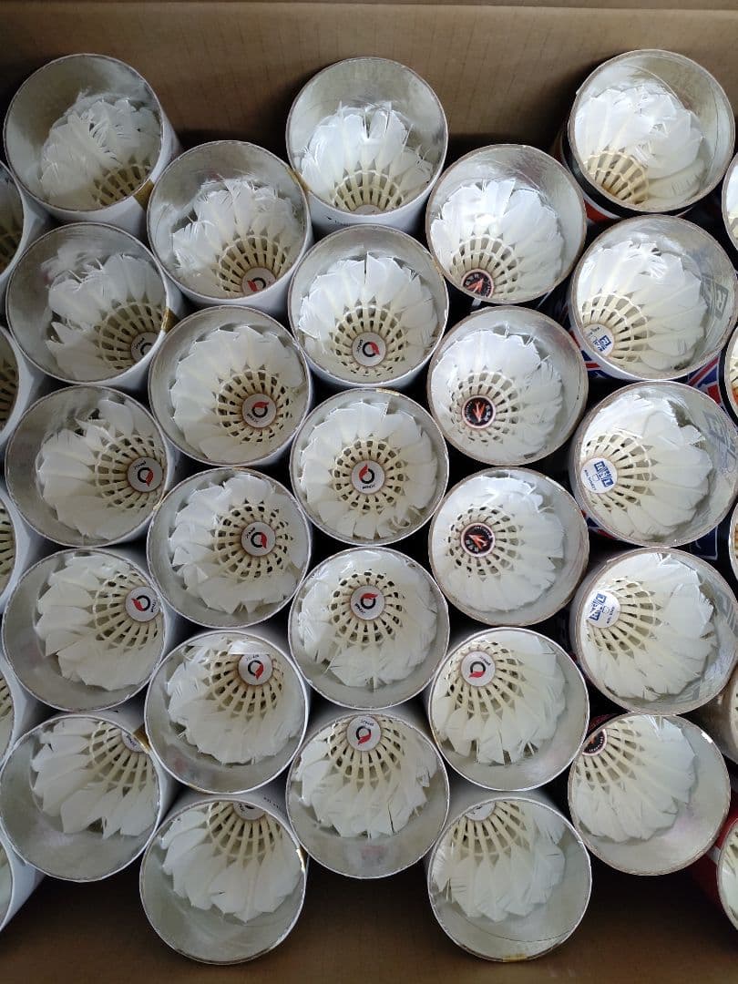 バドミントン　中古シャトル