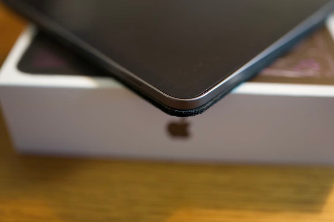 iPad Pro 11” 第一世代　MTXT2J/A 512GB