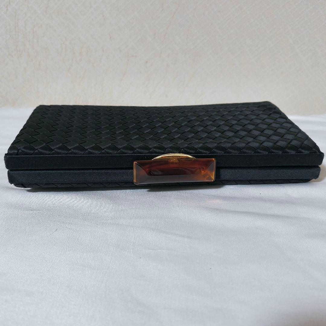 ボッテガヴェネタ イントレチャート クラッチバッグ ブラック サテン