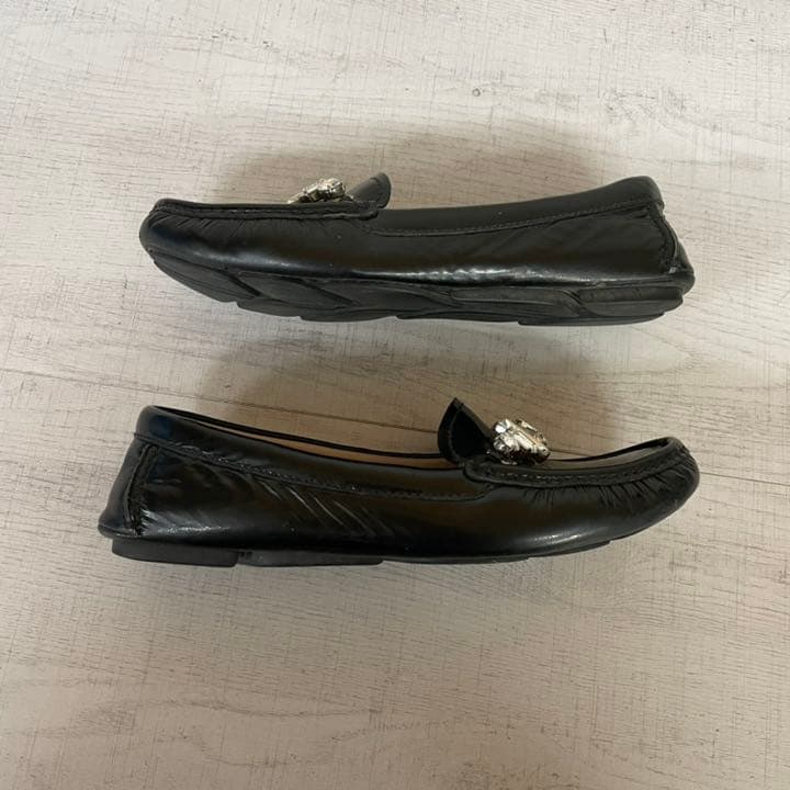 miu miu ミュウミュウ　ビジュー付きローファー