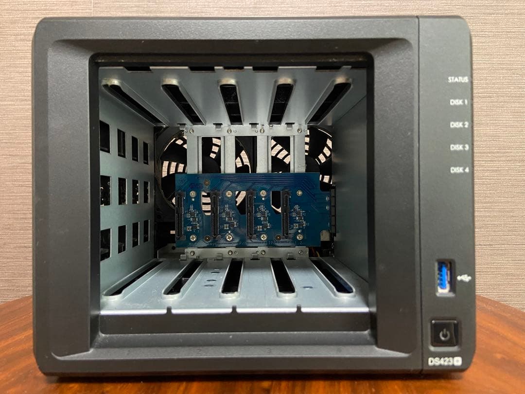 Synology DS423+ 4ベイ NAS / 8TB HDD x4