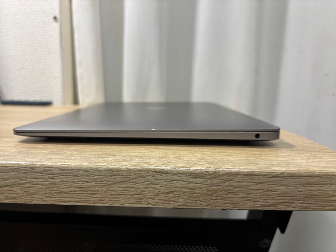M1 MacBook Air 16GBメモリ 256GBストレージ