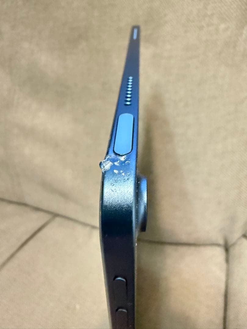 iPad Air第5世代Wi-Fiモデル64GB 画面割れボタン不良