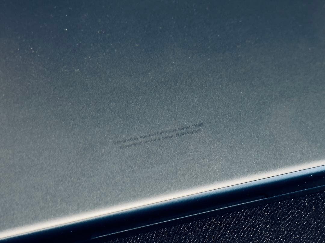 Macbook Air M2 15.3インチ 8-256