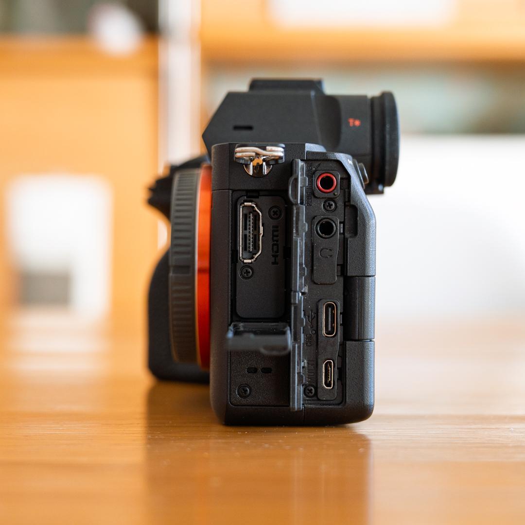 ソニー α7 IV ILCE-7M4 ボディ