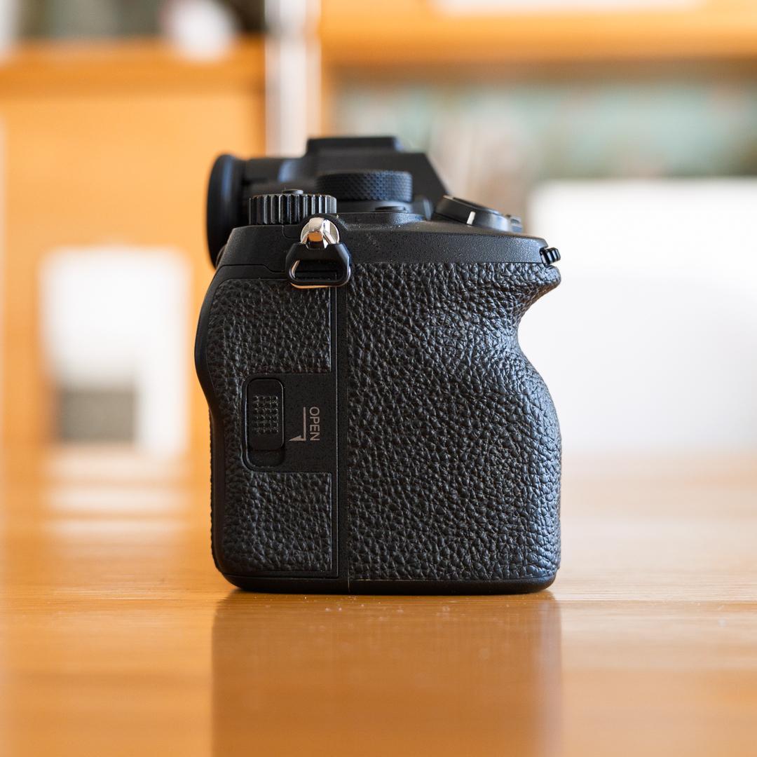 ソニー α7 IV ILCE-7M4 ボディ