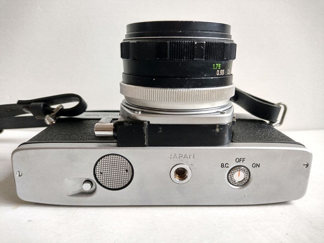 173【匿名配送】 ミノルタ SRT101 一眼レフ フィルムカメラ 露出計OK